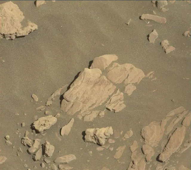 Sol 1947: Mast Camera (Mastcam)
