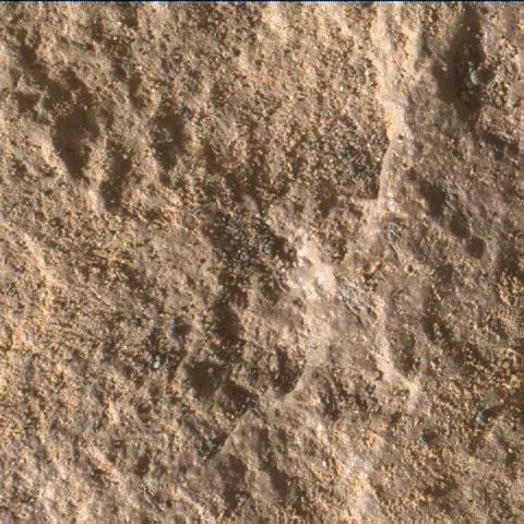 Sol 1947: Mars Hand Lens Imager (MAHLI)