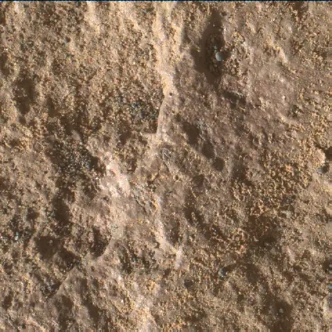 Sol 1947: Mars Hand Lens Imager (MAHLI)