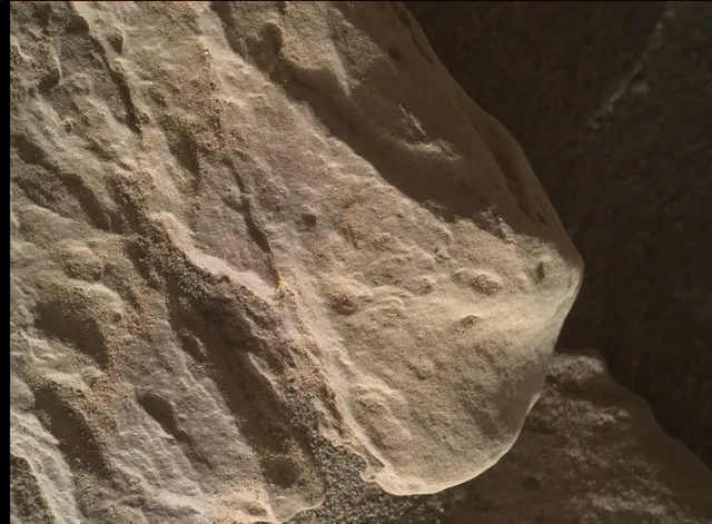 Sol 1947: Mars Hand Lens Imager (MAHLI)