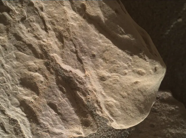 Sol 1947: Mars Hand Lens Imager (MAHLI)