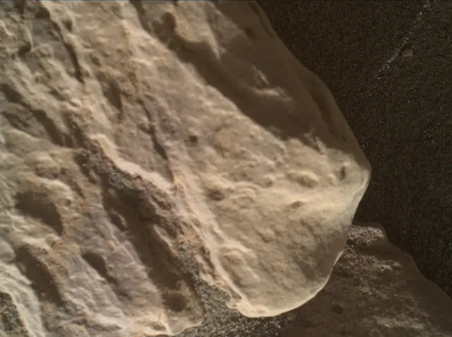 Sol 1947: Mars Hand Lens Imager (MAHLI)