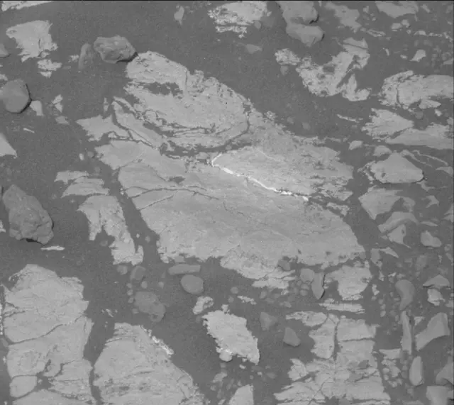 Sol 1950: Mast Camera (Mastcam)