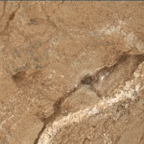 Sol 1950: Mars Hand Lens Imager (MAHLI)