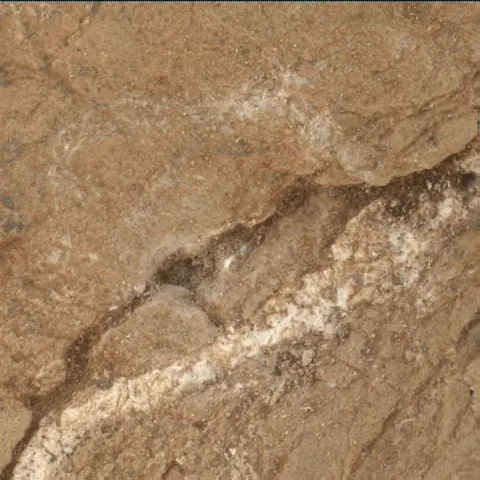Sol 1950: Mars Hand Lens Imager (MAHLI)