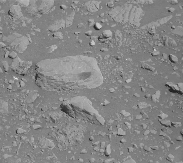 Sol 1955: Mast Camera (Mastcam)