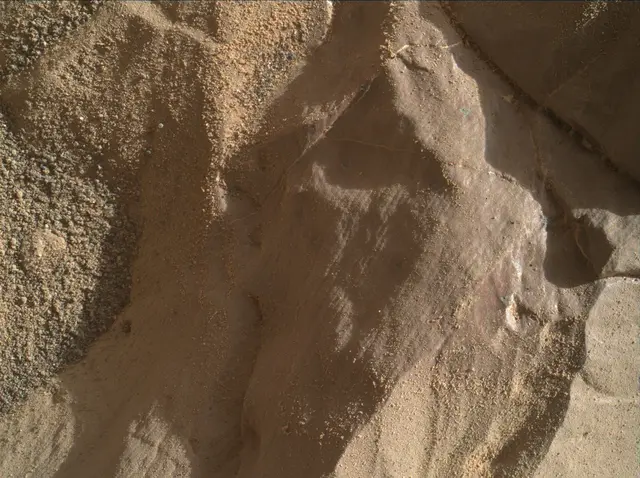 Sol 1960: Mars Hand Lens Imager (MAHLI)