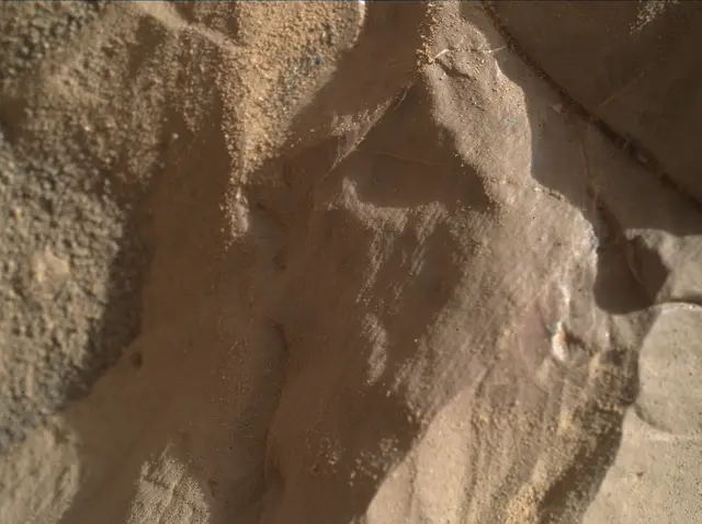 Sol 1960: Mars Hand Lens Imager (MAHLI)