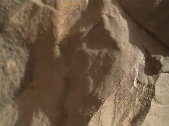 Sol 1960: Mars Hand Lens Imager (MAHLI)