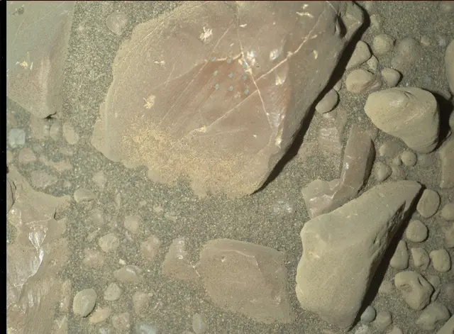 Sol 1961: Mars Hand Lens Imager (MAHLI)