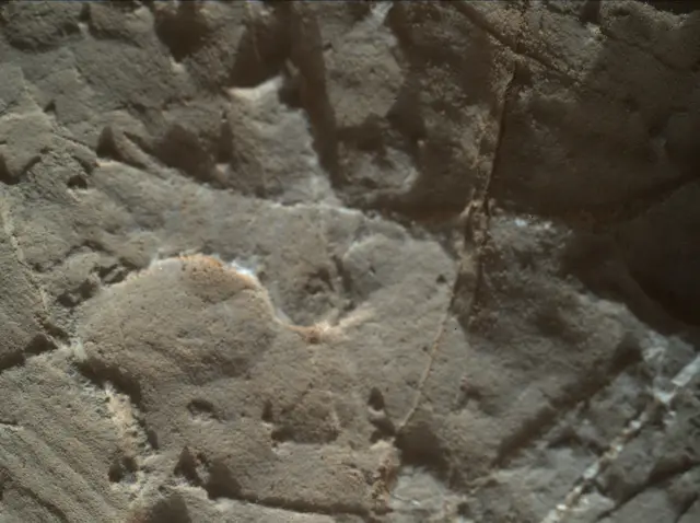 Sol 1963: Mars Hand Lens Imager (MAHLI)