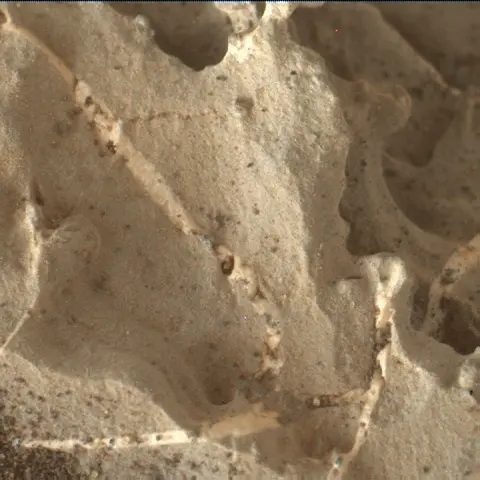 Sol 1963: Mars Hand Lens Imager (MAHLI)