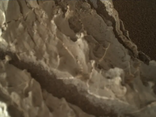 Sol 1963: Mars Hand Lens Imager (MAHLI)