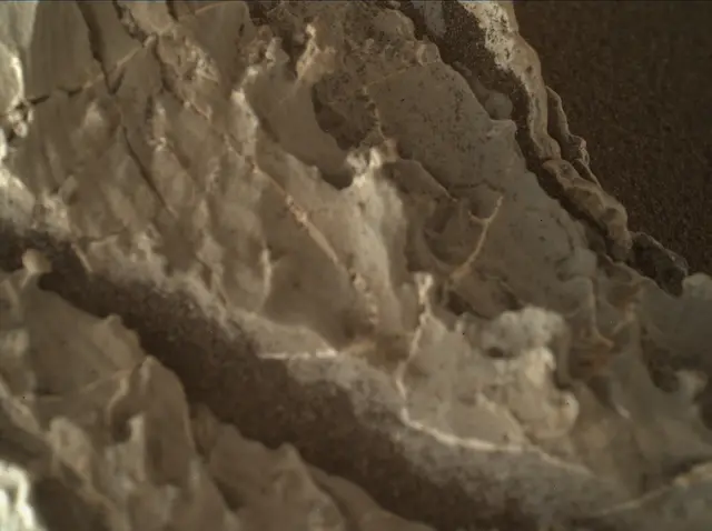 Sol 1963: Mars Hand Lens Imager (MAHLI)