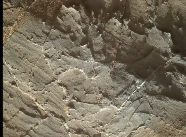 Sol 1963: Mars Hand Lens Imager (MAHLI)