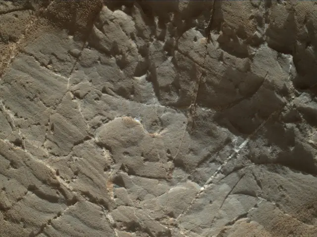 Sol 1963: Mars Hand Lens Imager (MAHLI)