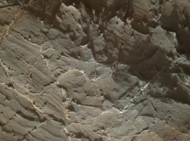 Sol 1963: Mars Hand Lens Imager (MAHLI)