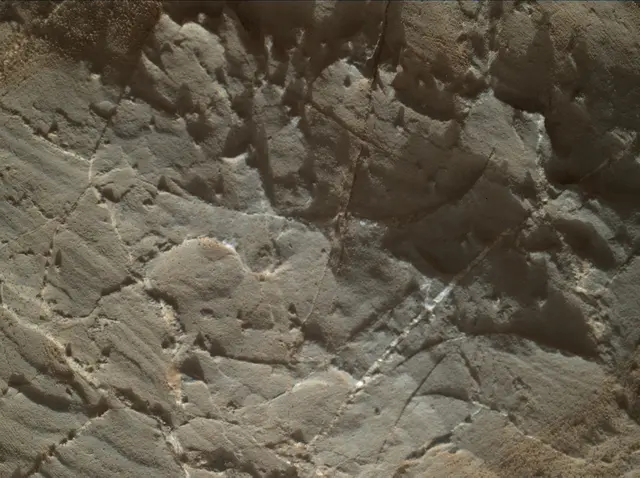 Sol 1963: Mars Hand Lens Imager (MAHLI)
