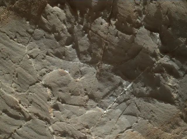 Sol 1963: Mars Hand Lens Imager (MAHLI)