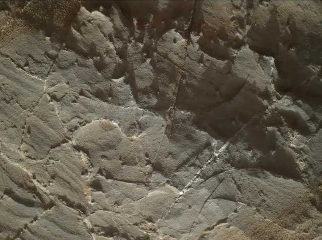 Sol 1963: Mars Hand Lens Imager (MAHLI)