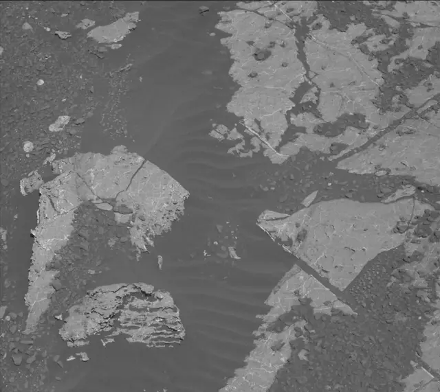 Sol 1964: Mast Camera (Mastcam)