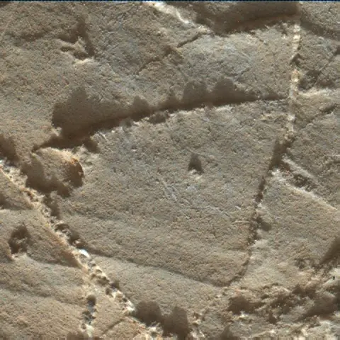 Sol 1966: Mars Hand Lens Imager (MAHLI)