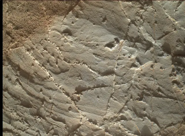 Sol 1966: Mars Hand Lens Imager (MAHLI)