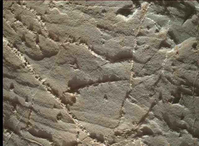 Sol 1966: Mars Hand Lens Imager (MAHLI)