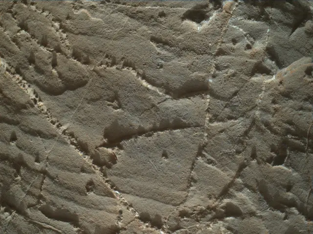 Sol 1967: Mars Hand Lens Imager (MAHLI)