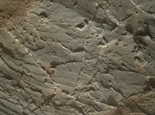 Sol 1967: Mars Hand Lens Imager (MAHLI)