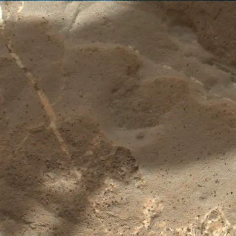 Sol 1969: Mars Hand Lens Imager (MAHLI)