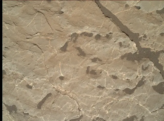Sol 1969: Mars Hand Lens Imager (MAHLI)
