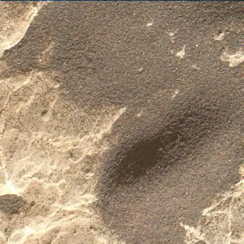 Sol 1969: Mars Hand Lens Imager (MAHLI)