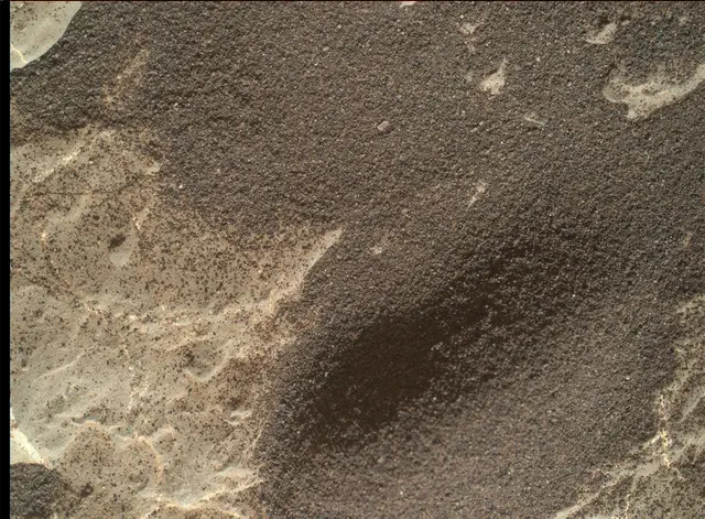 Sol 1969: Mars Hand Lens Imager (MAHLI)