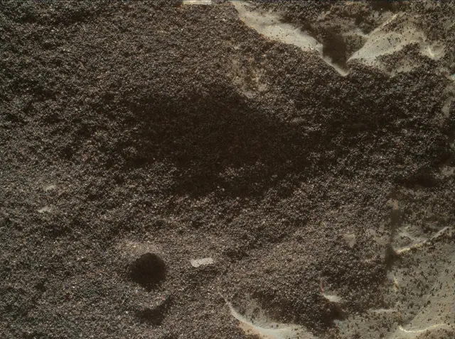 Sol 1971: Mars Hand Lens Imager (MAHLI)