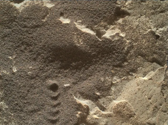 Sol 1971: Mars Hand Lens Imager (MAHLI)