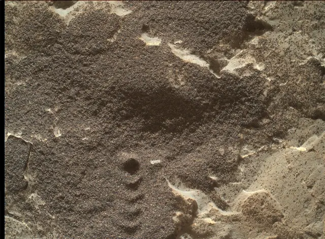 Sol 1971: Mars Hand Lens Imager (MAHLI)