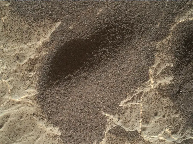 Sol 1971: Mars Hand Lens Imager (MAHLI)