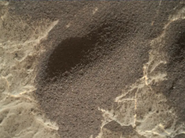 Sol 1971: Mars Hand Lens Imager (MAHLI)