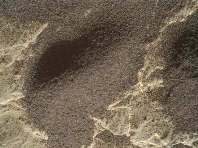 Sol 1971: Mars Hand Lens Imager (MAHLI)