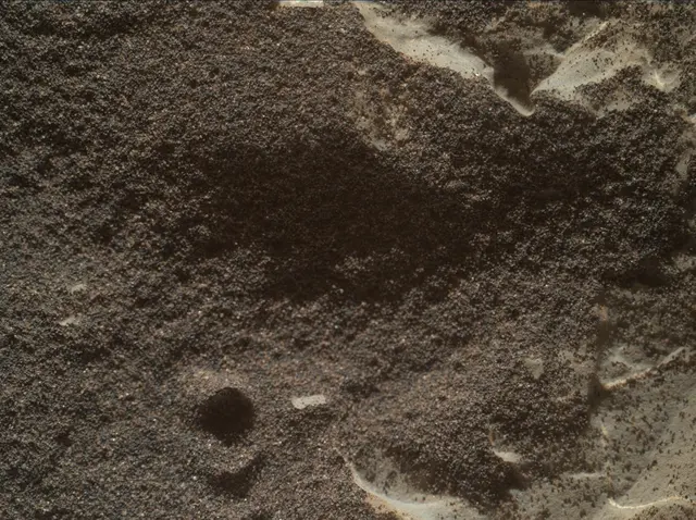 Sol 1971: Mars Hand Lens Imager (MAHLI)