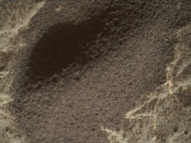 Sol 1971: Mars Hand Lens Imager (MAHLI)