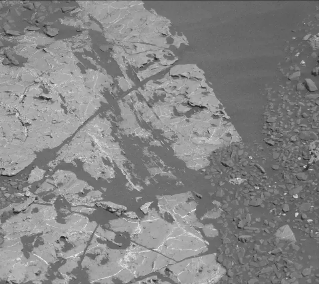 Sol 1972: Mast Camera (Mastcam)