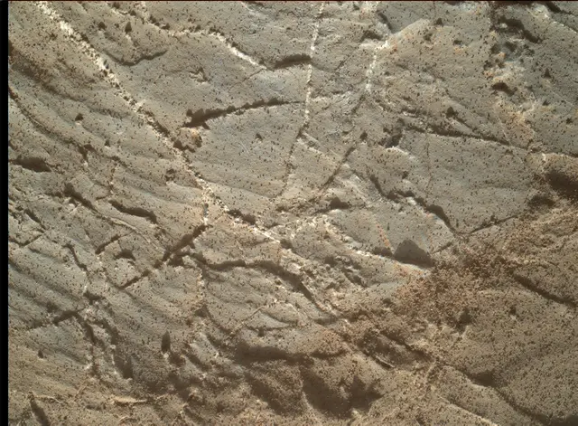 Sol 1972: Mars Hand Lens Imager (MAHLI)