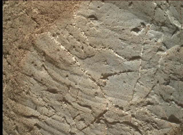 Sol 1972: Mars Hand Lens Imager (MAHLI)