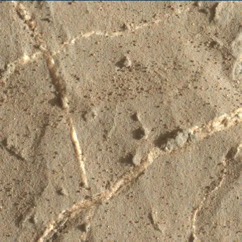 Sol 1974: Mars Hand Lens Imager (MAHLI)
