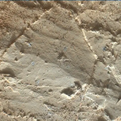 Sol 1974: Mars Hand Lens Imager (MAHLI)