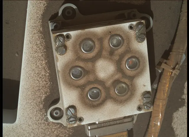 Sol 1975: Mars Hand Lens Imager (MAHLI)