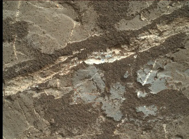 Sol 1975: Mars Hand Lens Imager (MAHLI)