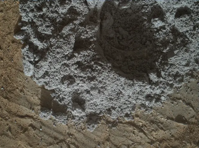 Sol 1978: Mars Hand Lens Imager (MAHLI)